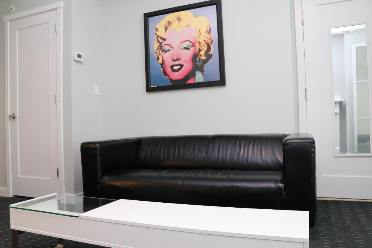 Stylish Newbury Street Studio, #4 Бостън Екстериор снимка