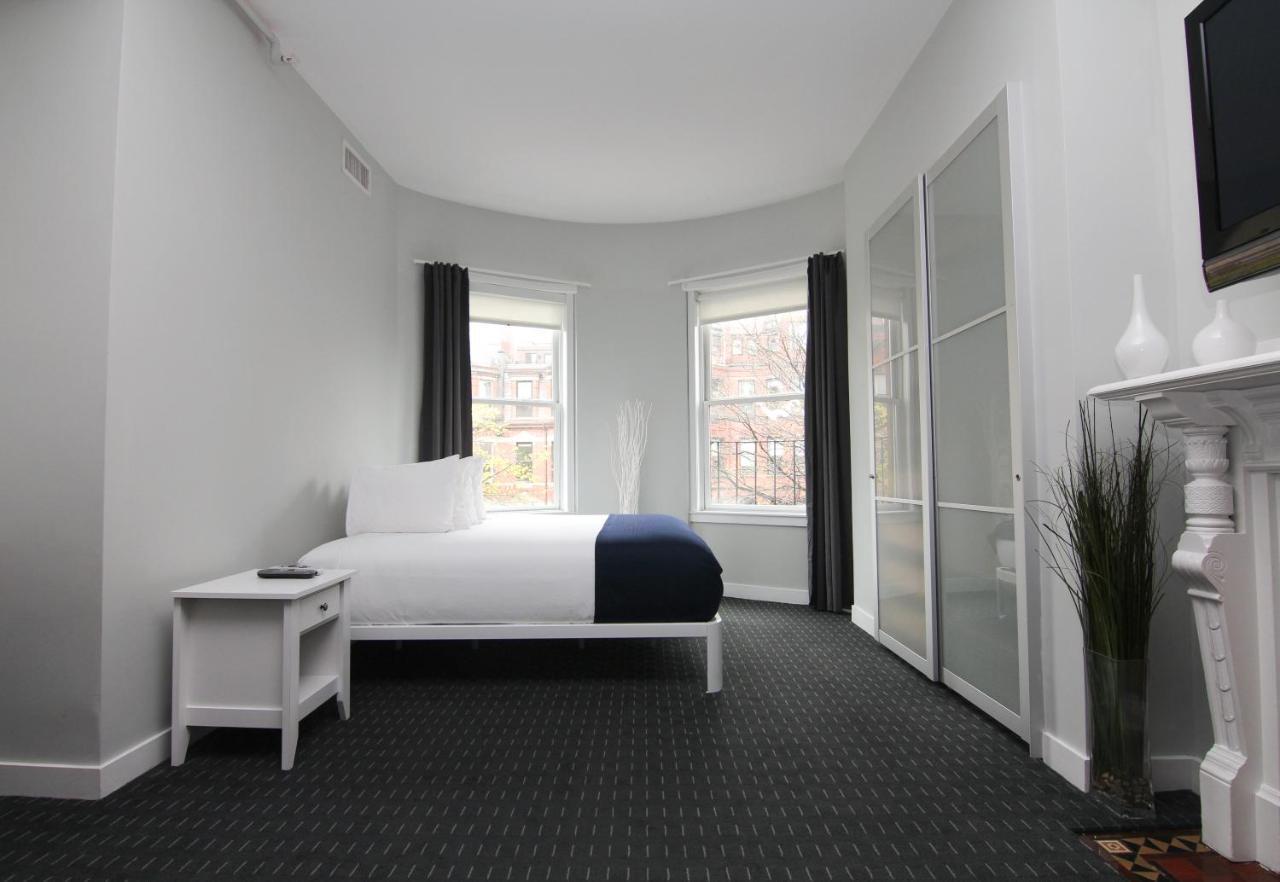 Stylish Newbury Street Studio, #4 Бостън Екстериор снимка