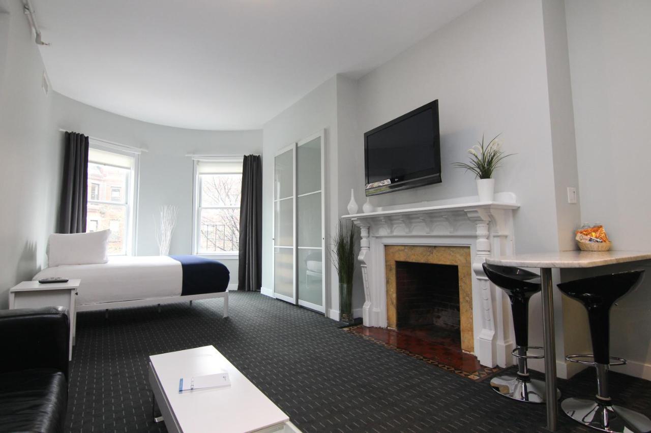 Stylish Newbury Street Studio, #4 Бостън Екстериор снимка